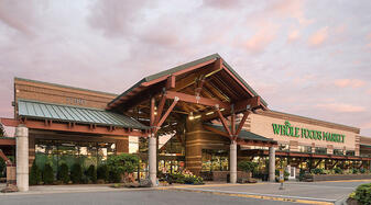 Walkable to Whole Foods Market, restaurants, and Downtown Redmond